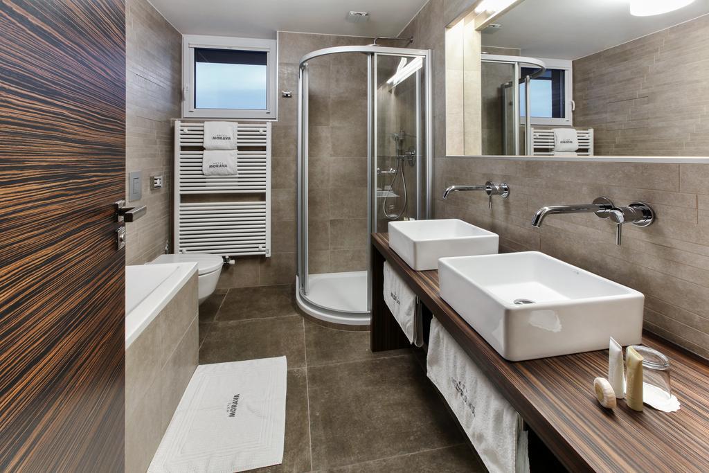 Hotel Morava Otrokovice Habitación foto